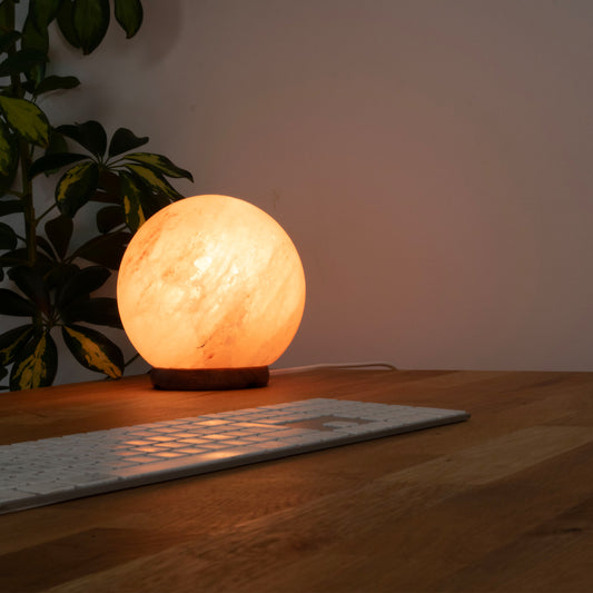 Himalayan Ball Lamp
